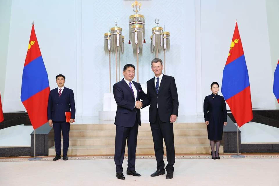 {image.Description}