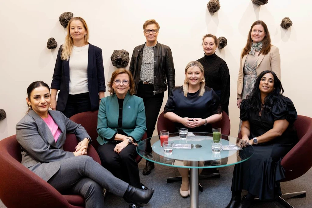 {image.Description}