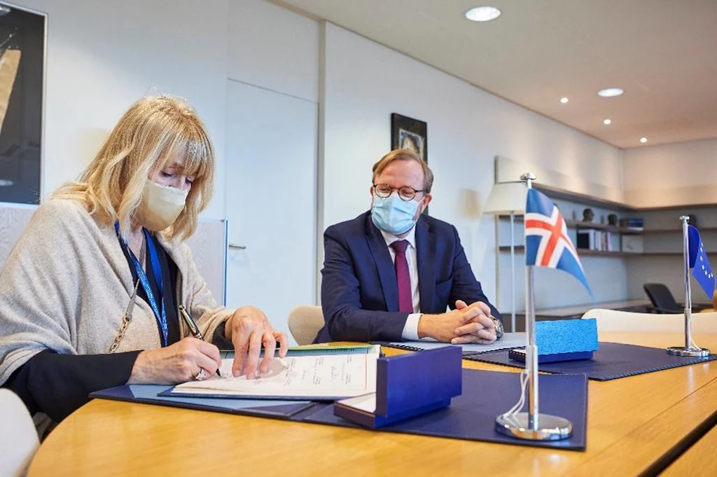 {image.Description}