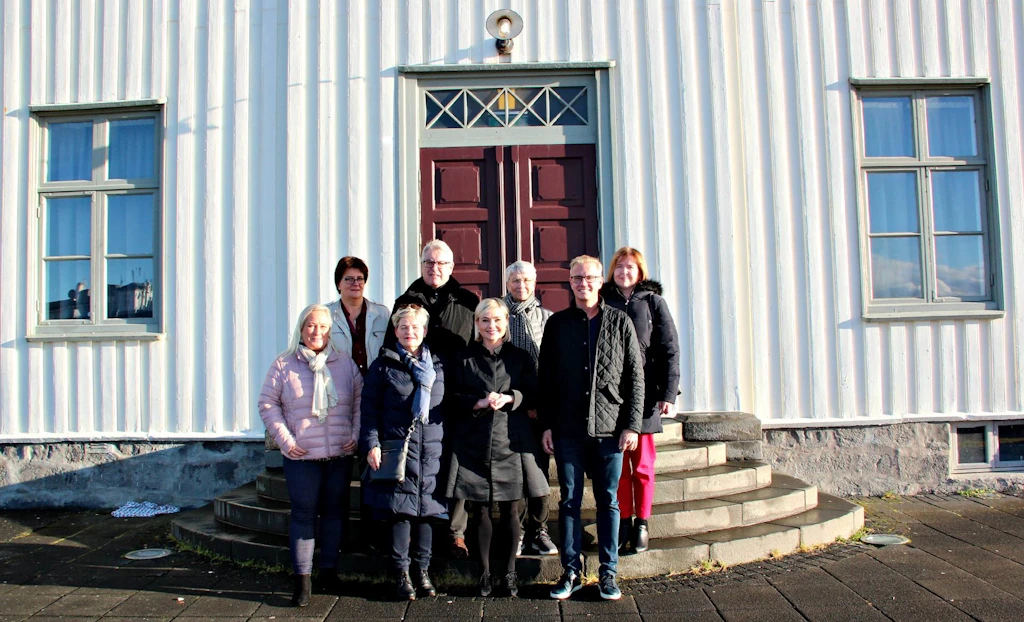 {image.Description}