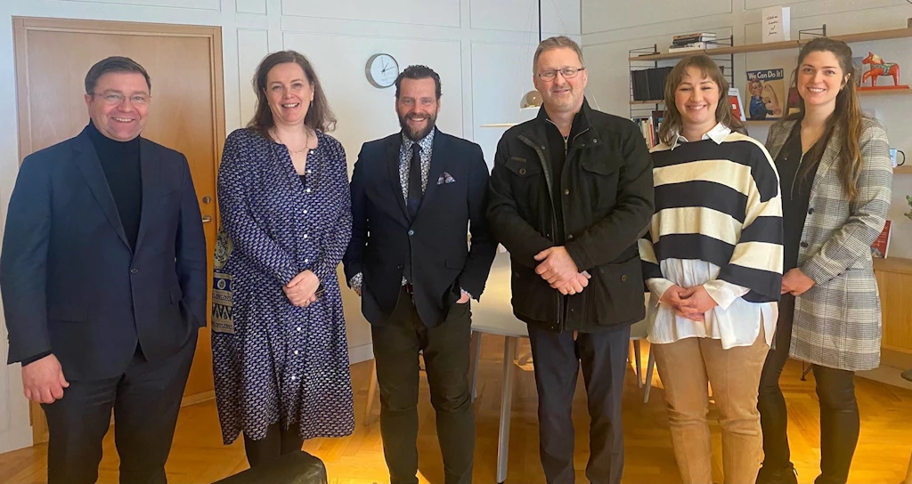 {image.Description}