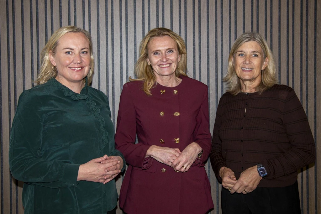 Þorbjörg S. Gunnlaugsdóttir dómsmálaráðherra, Heiða Björg Hilmisdóttir borgarstjóri og Hanna Katrín Friðriksson atvinnuvegaráðherra